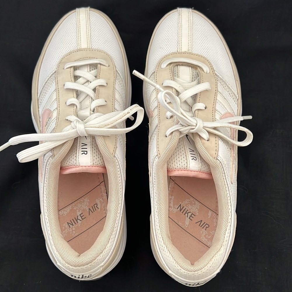 Nike / Air~Golf Shoes~Like New~Pink & White - Picture 9 of 9
